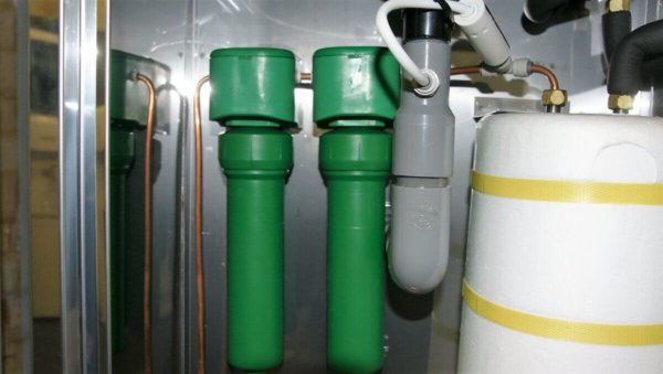 two stage filtration system fitted inside FCJ-293